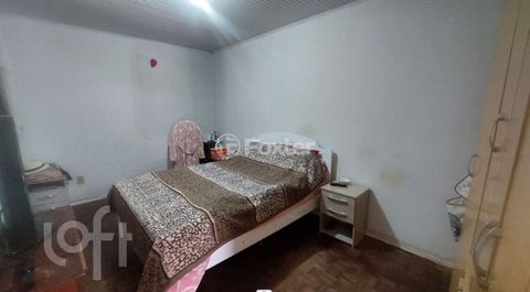 Image 4 - 872738
