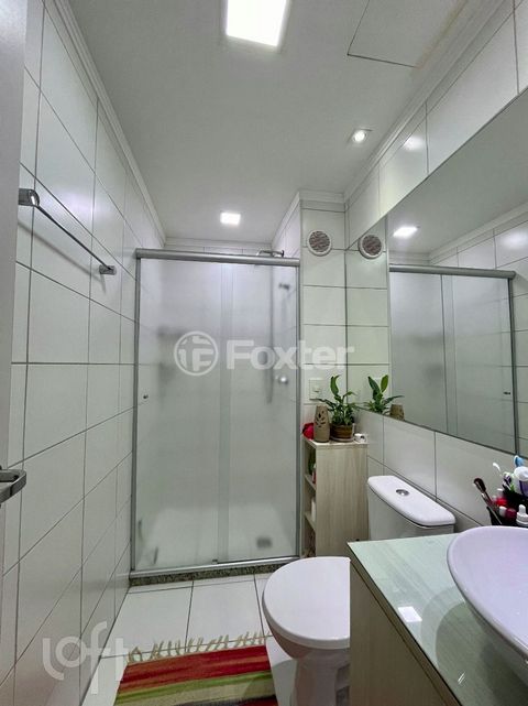 Image 8 - 872768