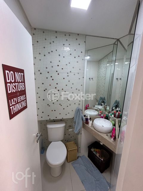 Image 7 - 872772