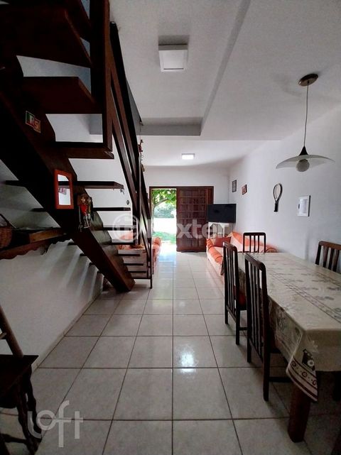 Image 0 - 872774