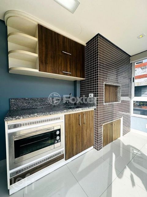 Image 6 - 872776