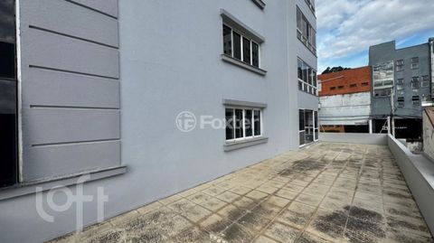 Image 10 - 872776