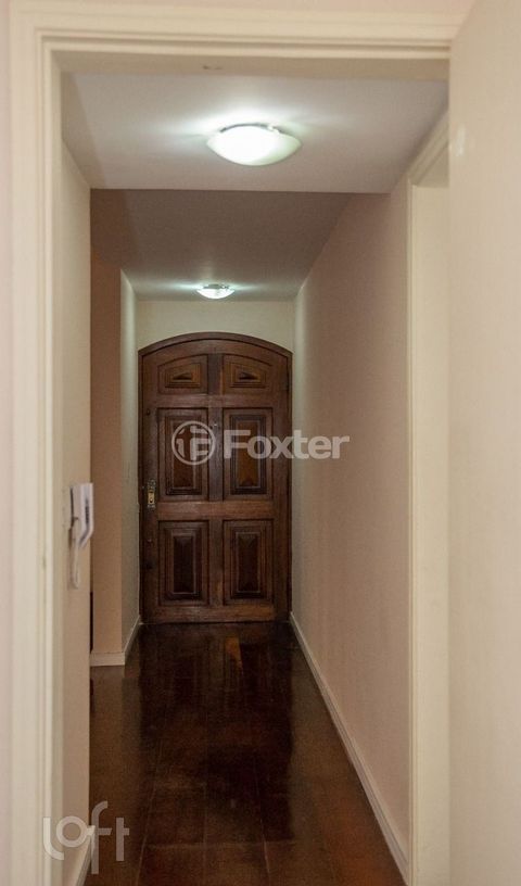 Image 17 - 872778