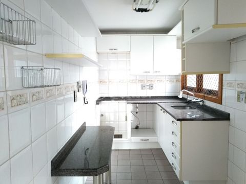 Image 7 - 872779
