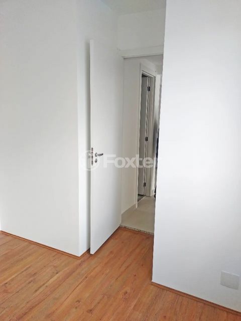 Image 9 - 872780