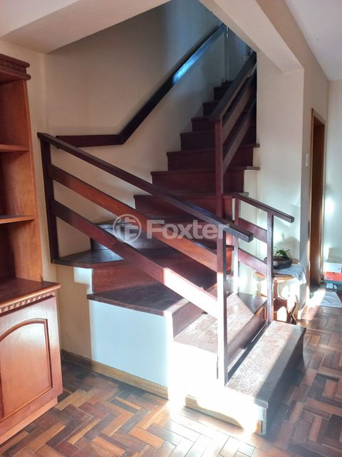 Image 7 - 872782
