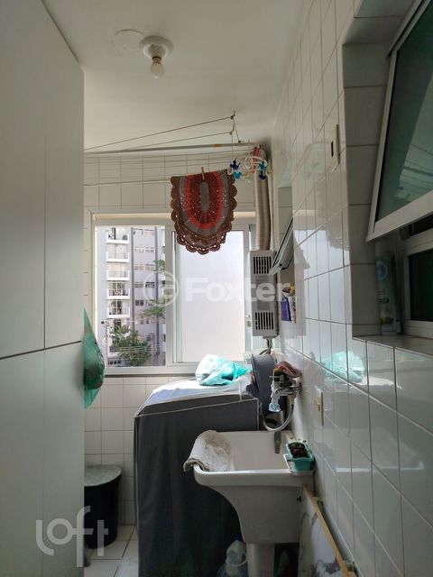Image 11 - 872796