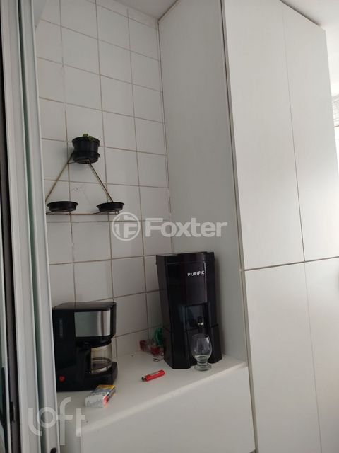 Image 5 - 872796