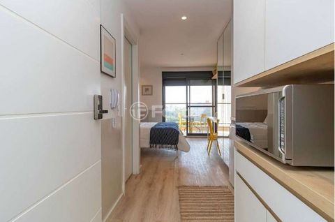 Image 7 - 872797