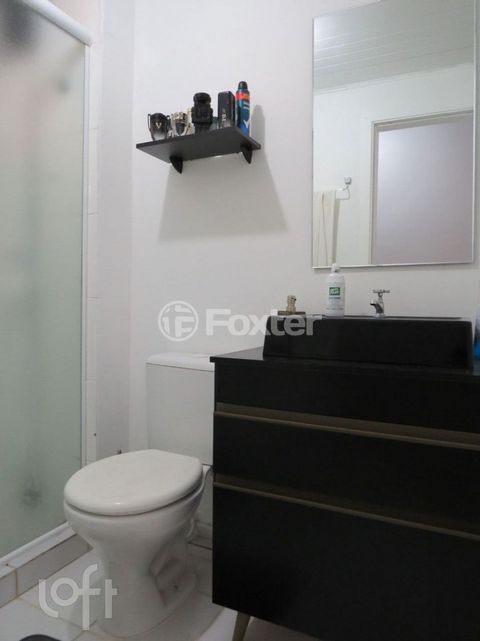Image 7 - 872810