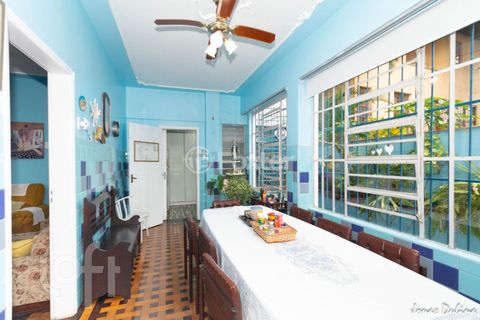 Image 7 - 872858