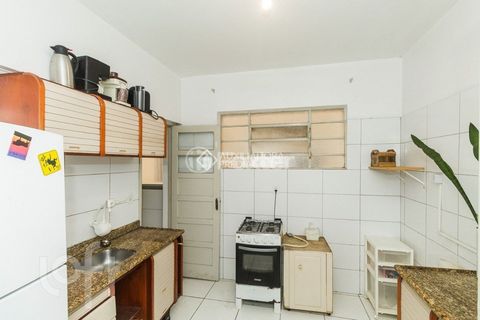 Image 3 - 872859