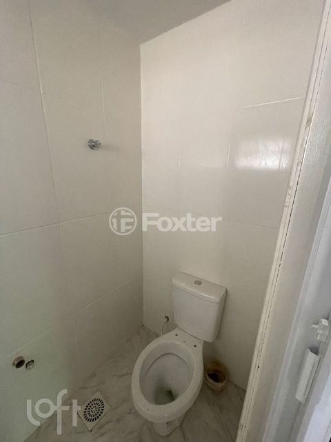 Image 8 - 872861