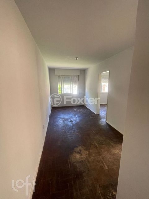 Image 3 - 872861