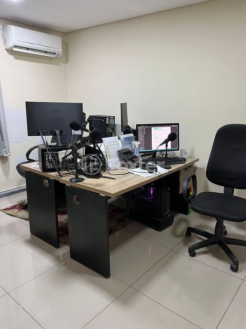 Image 2 - 872865