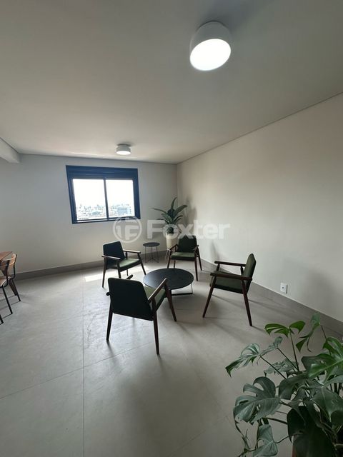 Image 5 - 872883