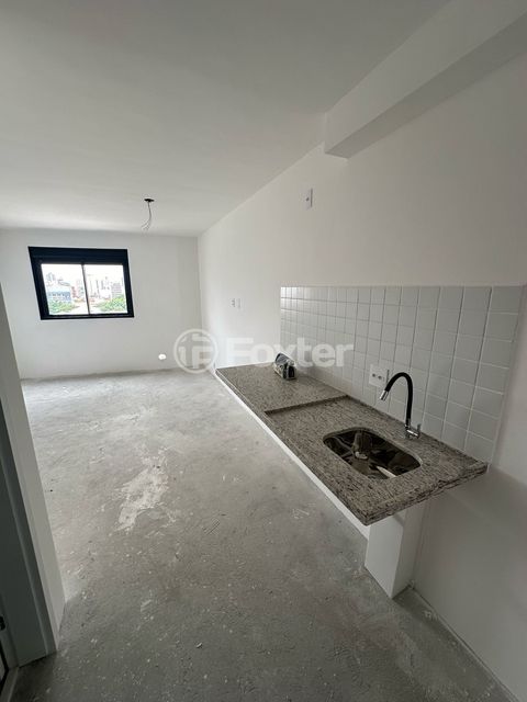 Image 7 - 872883