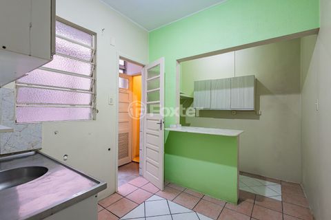 Image 9 - 872884