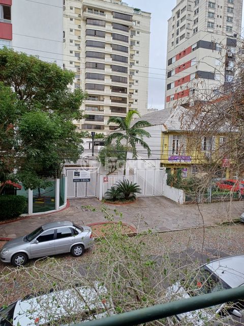 Image 11 - 872888