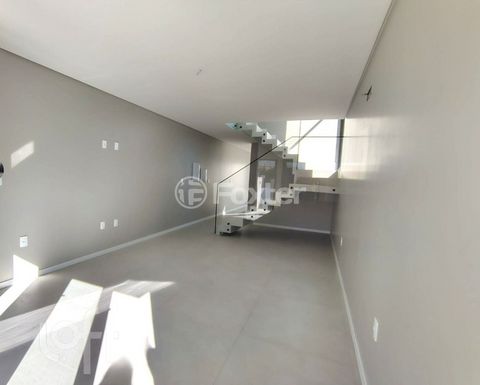 Image 1 - 872971