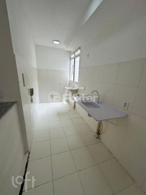 Image 3 - 872987