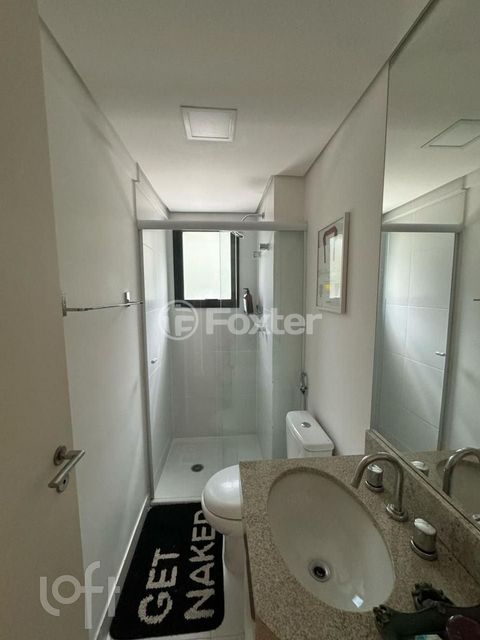 Image 7 - 873007