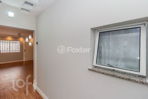 Image 9 - 873011