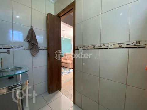 Image 17 - 873012