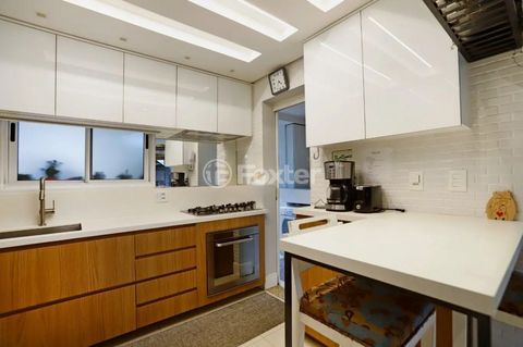 Image 6 - 873017