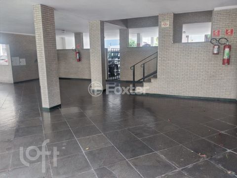 Image 17 - 873021
