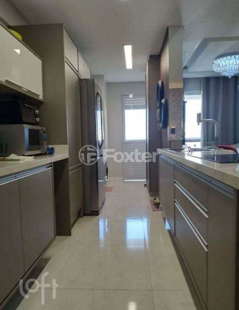 Image 3 - 873024