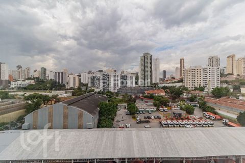 Image 3 - 873063
