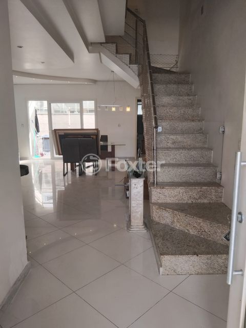 Image 3 - 873077