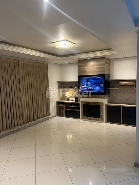 Image 6 - 873077