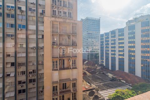 Image 16 - 873083