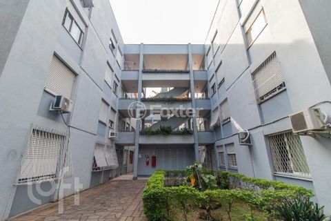 Image 13 - 873133