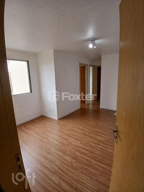 Image 6 - 873251