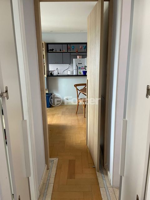 Image 3 - 873288