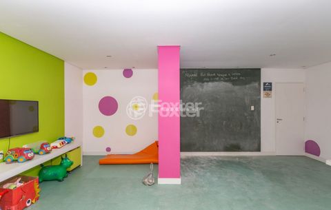 Image 10 - 873289