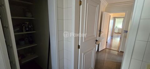 Image 9 - 873304