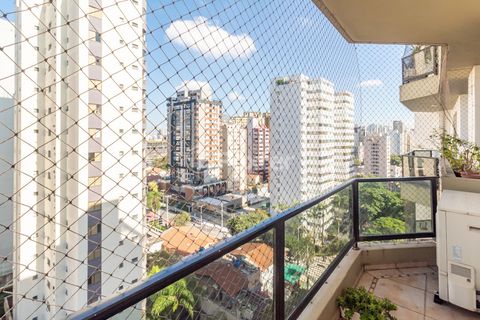 Image 1 - 873305