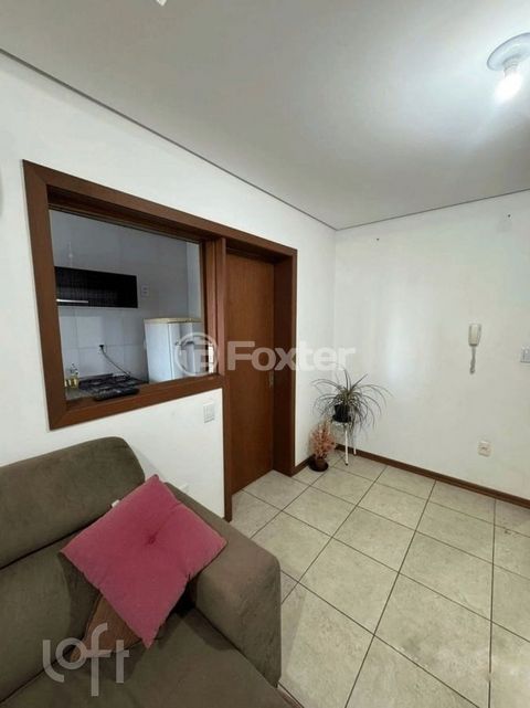 Image 4 - 873311