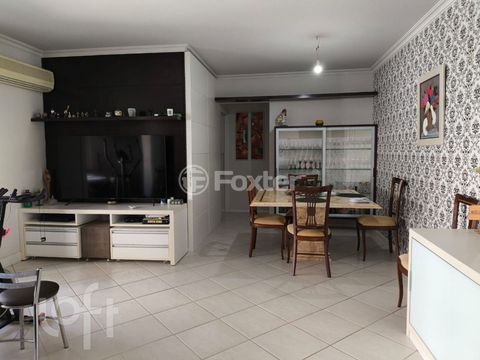 Image 1 - 873317