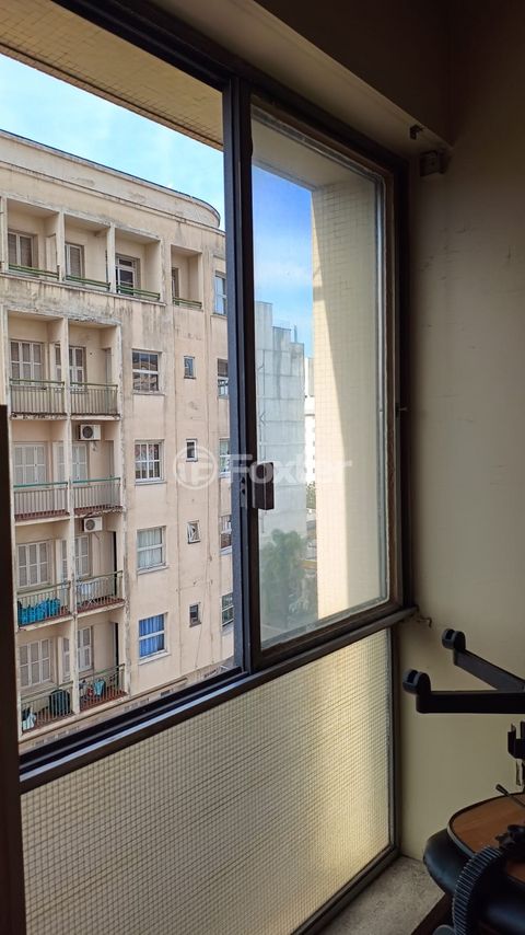 Image 7 - 873349