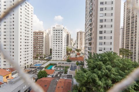 Image 17 - 873355