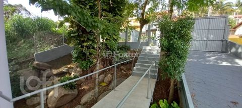 Image 1 - 873382