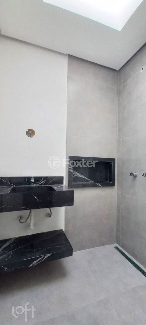 Image 8 - 873485