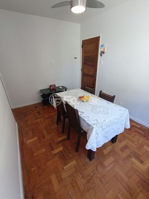 Image 7 - 873508