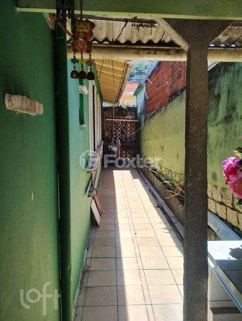 Image 12 - 873516