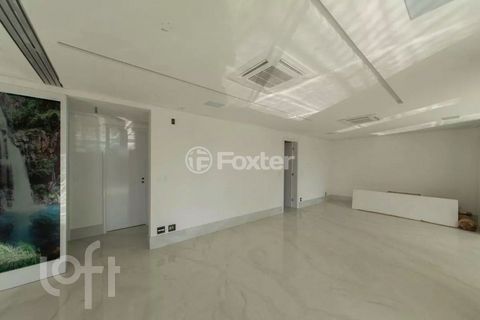 Image 3 - 873520